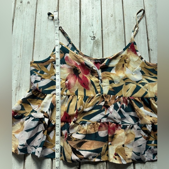 Midnight Bakery | flouncy | floral | tiered | adjustable | tank | s - Picture 3 of 9